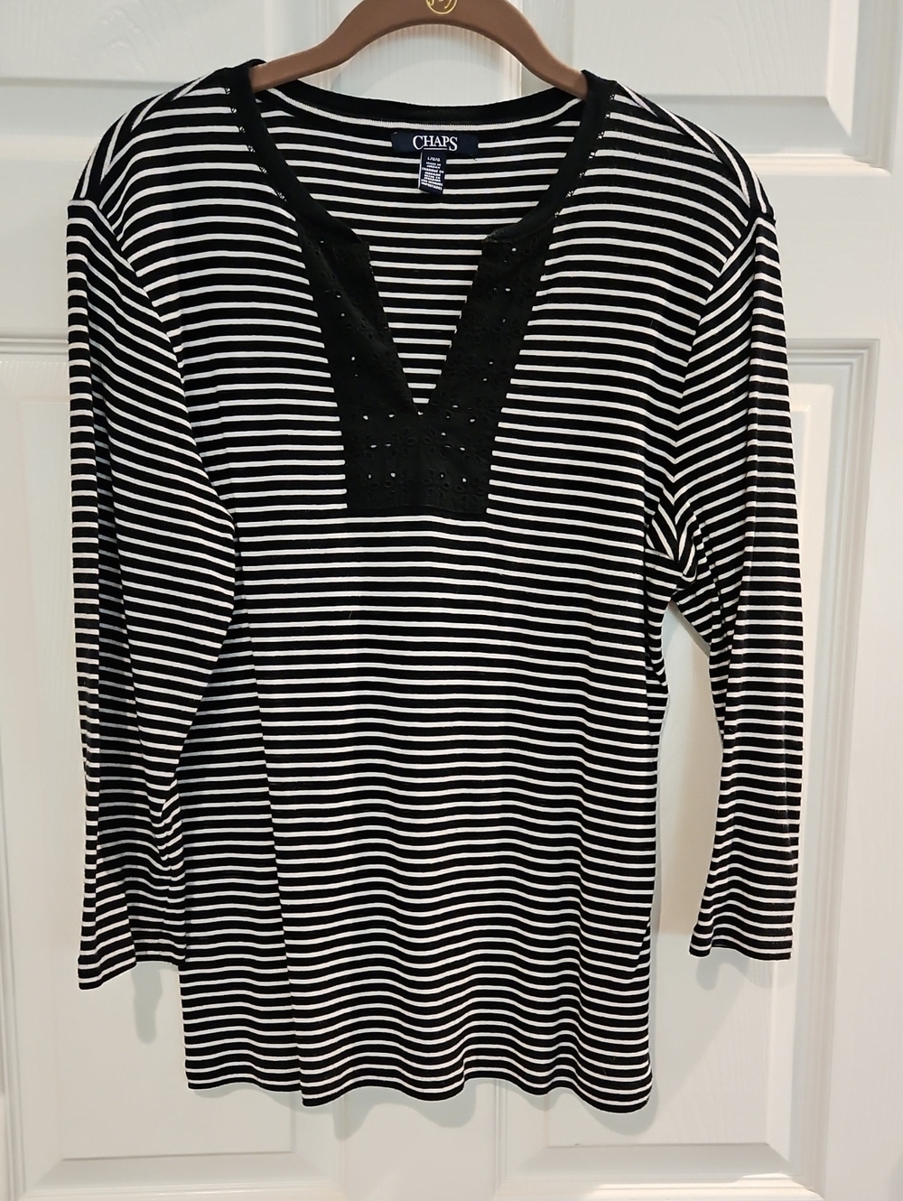 Chaps Black and White Striped 3/4 Sleeve V-Neck Top
